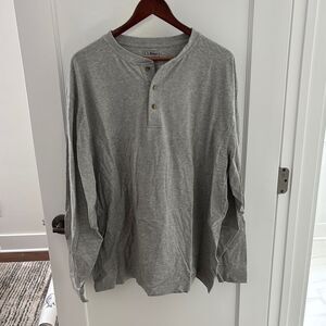 L.L. Bean Men's Heather Gray Long Sleeve Henley